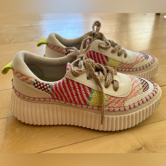 Dolce Vita Women’s Daran Wedge Sneaker - Picture 2 of 14